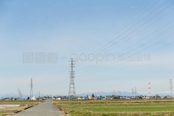 電塔與輸電線路 支撐供配電業(yè)務(wù)的關(guān)鍵設(shè)施